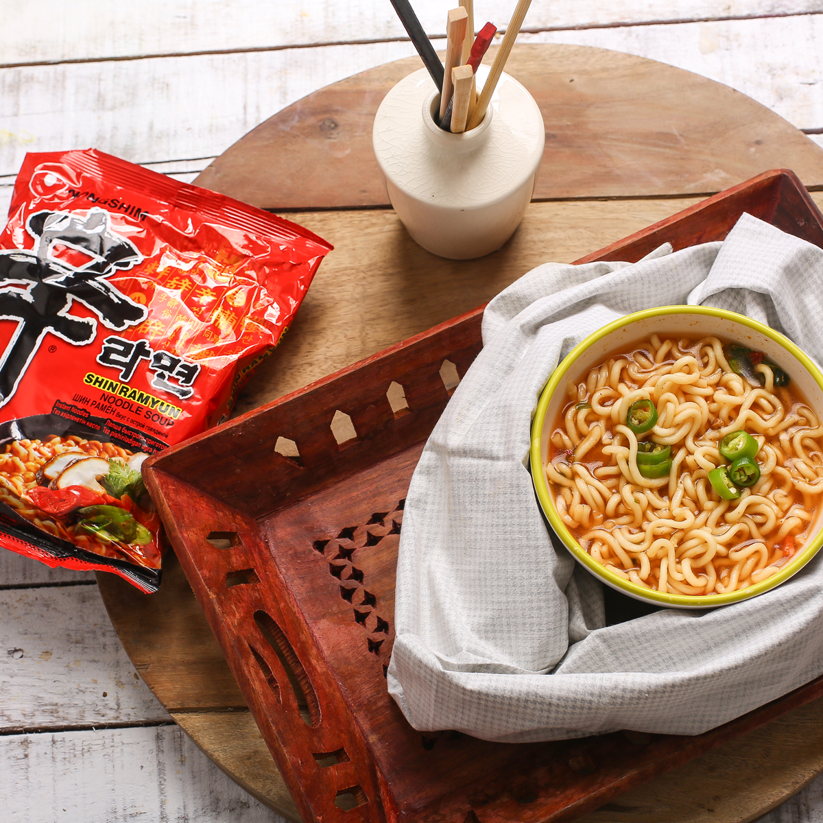 Nongshim Shin Ramyun Noodle Soup (5 in 1) 600 gm Pouch Pack